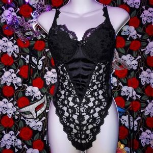 🖤VNTG VS EUC 36D Black Satin & Lace Bodysuit/Bustier 🖤